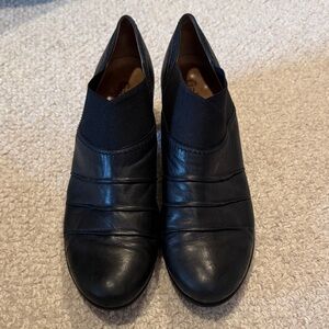 Gabor Black Leather Booties - EUC, Size 10 - 10.5 (7.5 Euro)